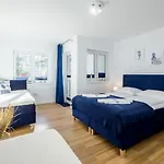 19b Blue Marine Basen Brodziki Plac Zabaw The Of Przy Plaz Poddąbie