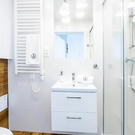 דירה 19b Blue Marine Basen Odkryty Brodziki Plac Zabaw פודאובי