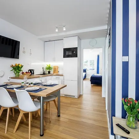 19b Blue Marine Basen Brodziki Plac Zabaw The Of Przy Plaz